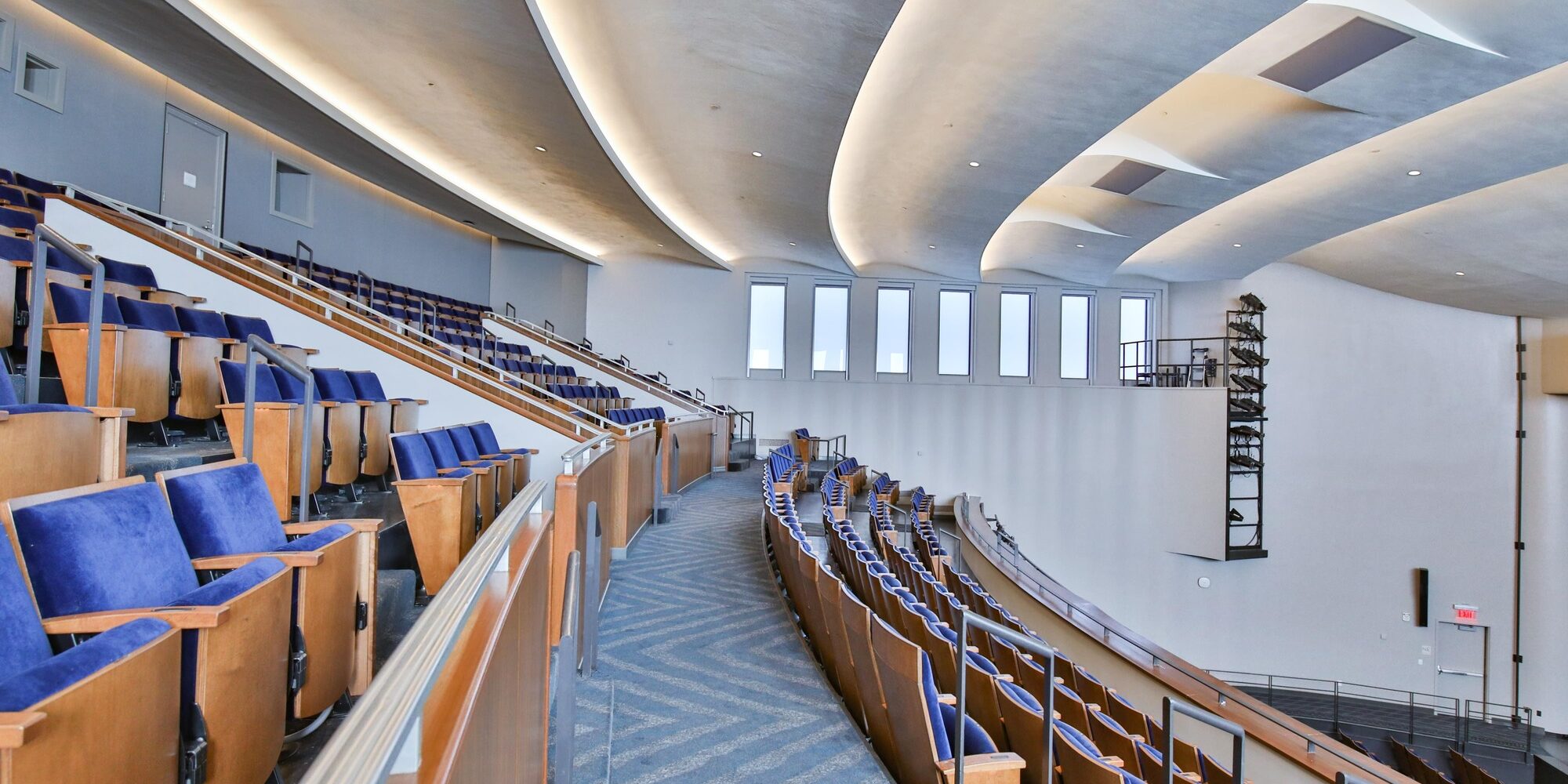 PALMER AUDITORIUM AT CONNECTICUT COLLEGE | NEW LONDON, CT