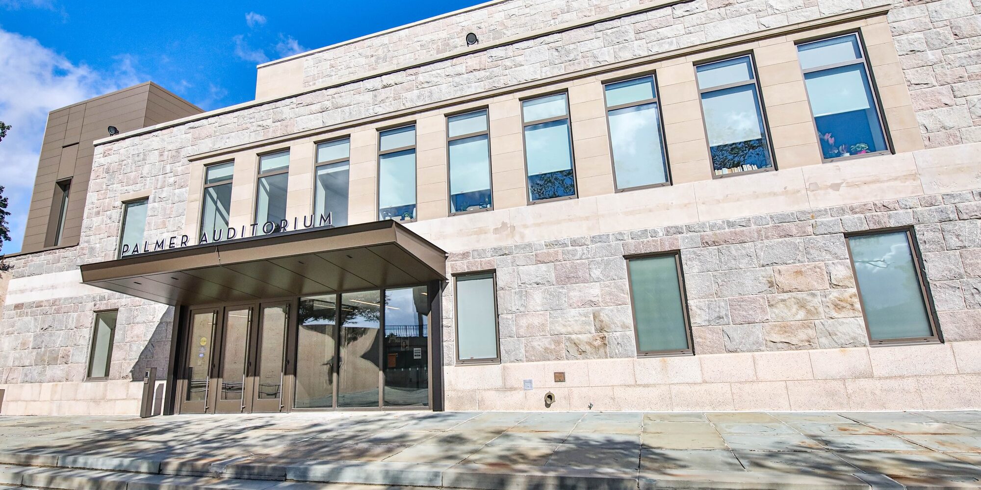 PALMER AUDITORIUM AT CONNECTICUT COLLEGE | NEW LONDON, CT